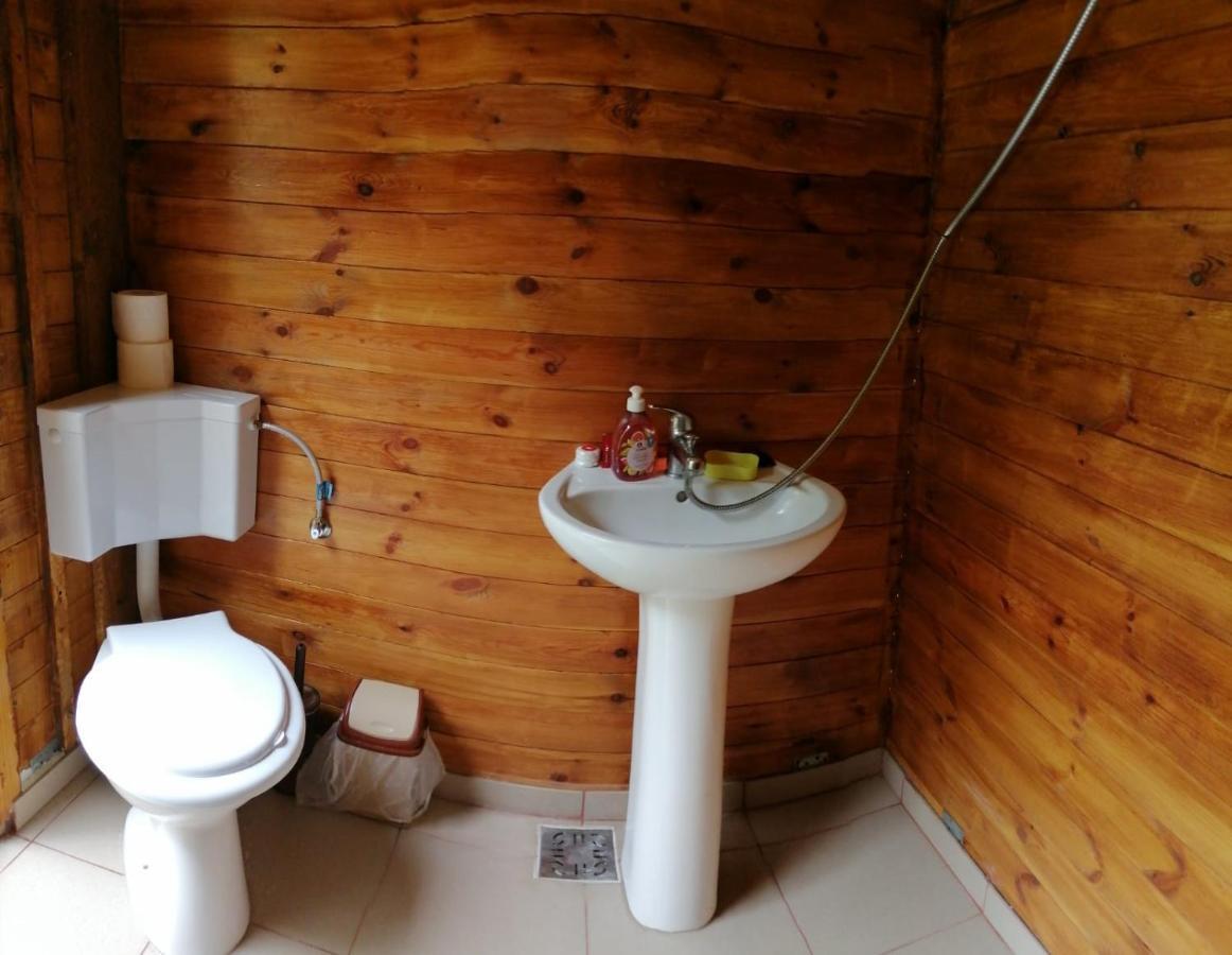 Edelweiss Guesthouse, Glamping And Camping Suhaia Kültér fotó