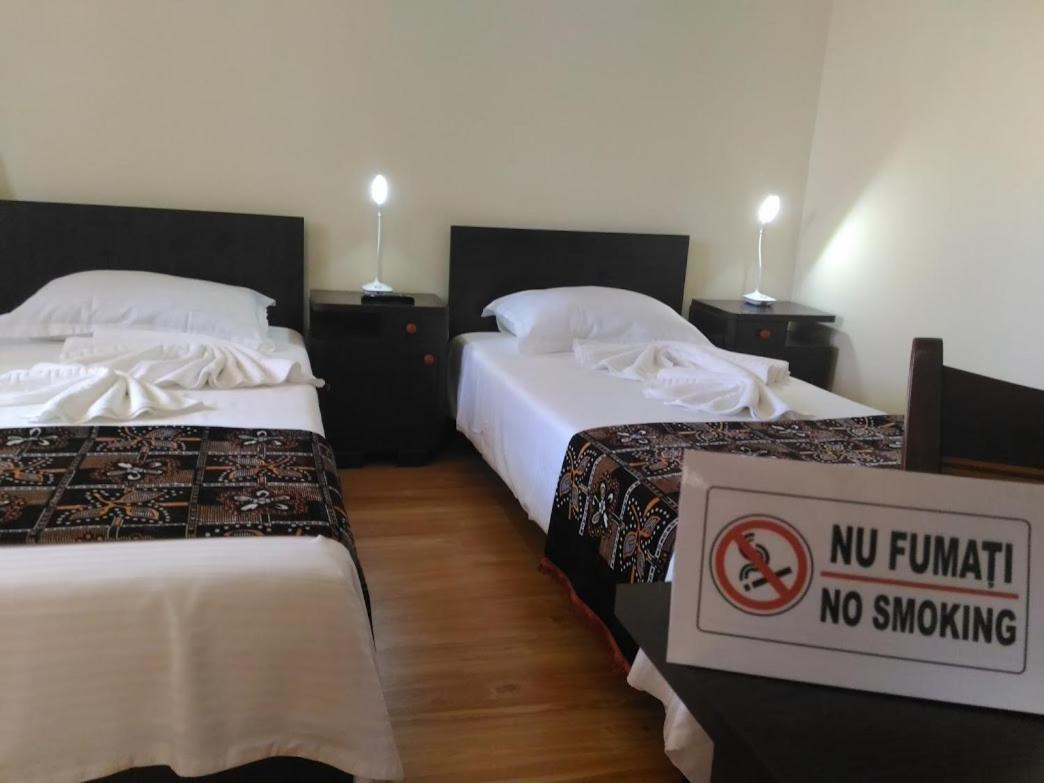 Edelweiss Guesthouse, Glamping And Camping Suhaia Kültér fotó